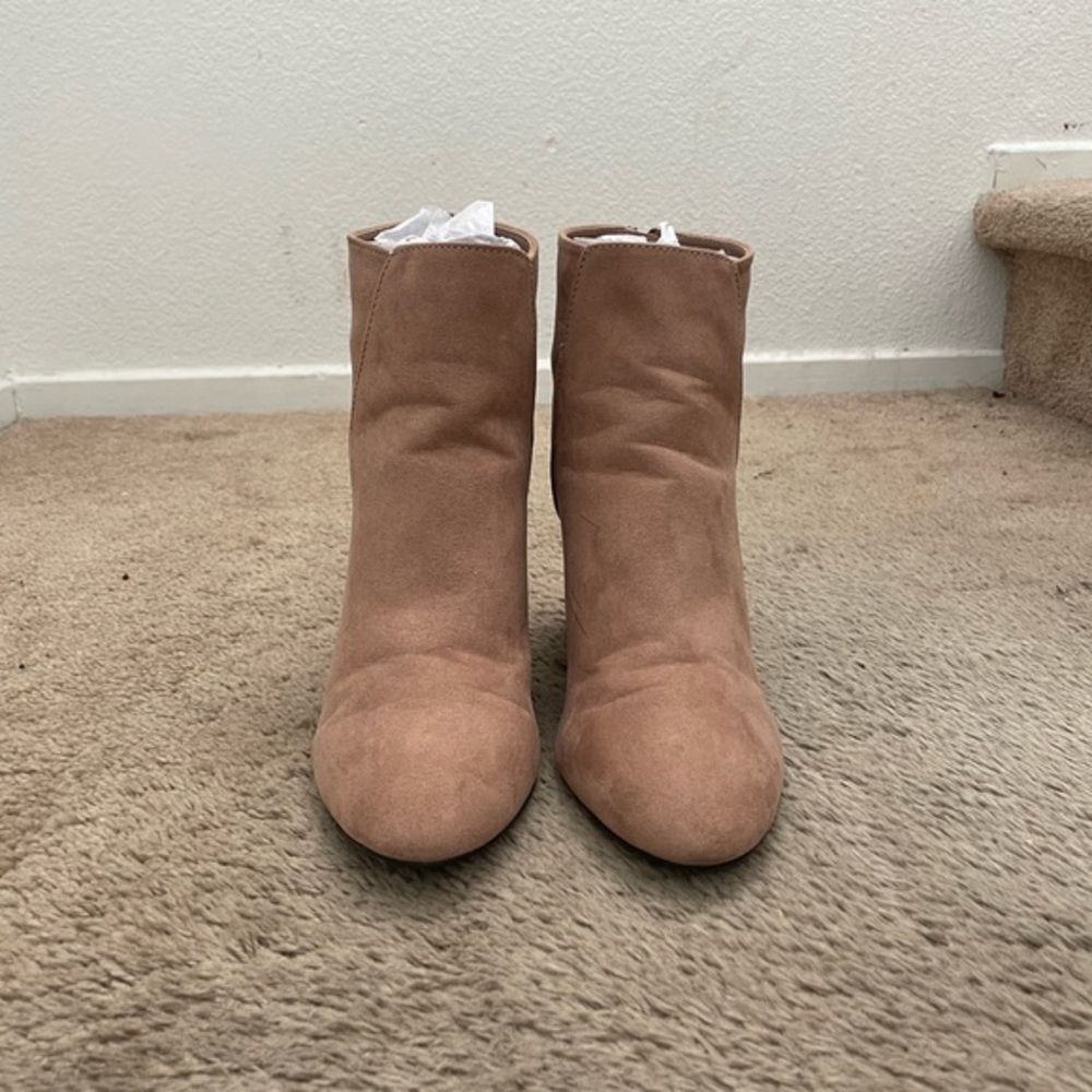 Women’s Suede Ankle Booties - Picture 4 of 9